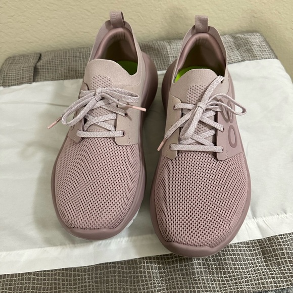 Oofos sneaker size 10 - Picture 3 of 13